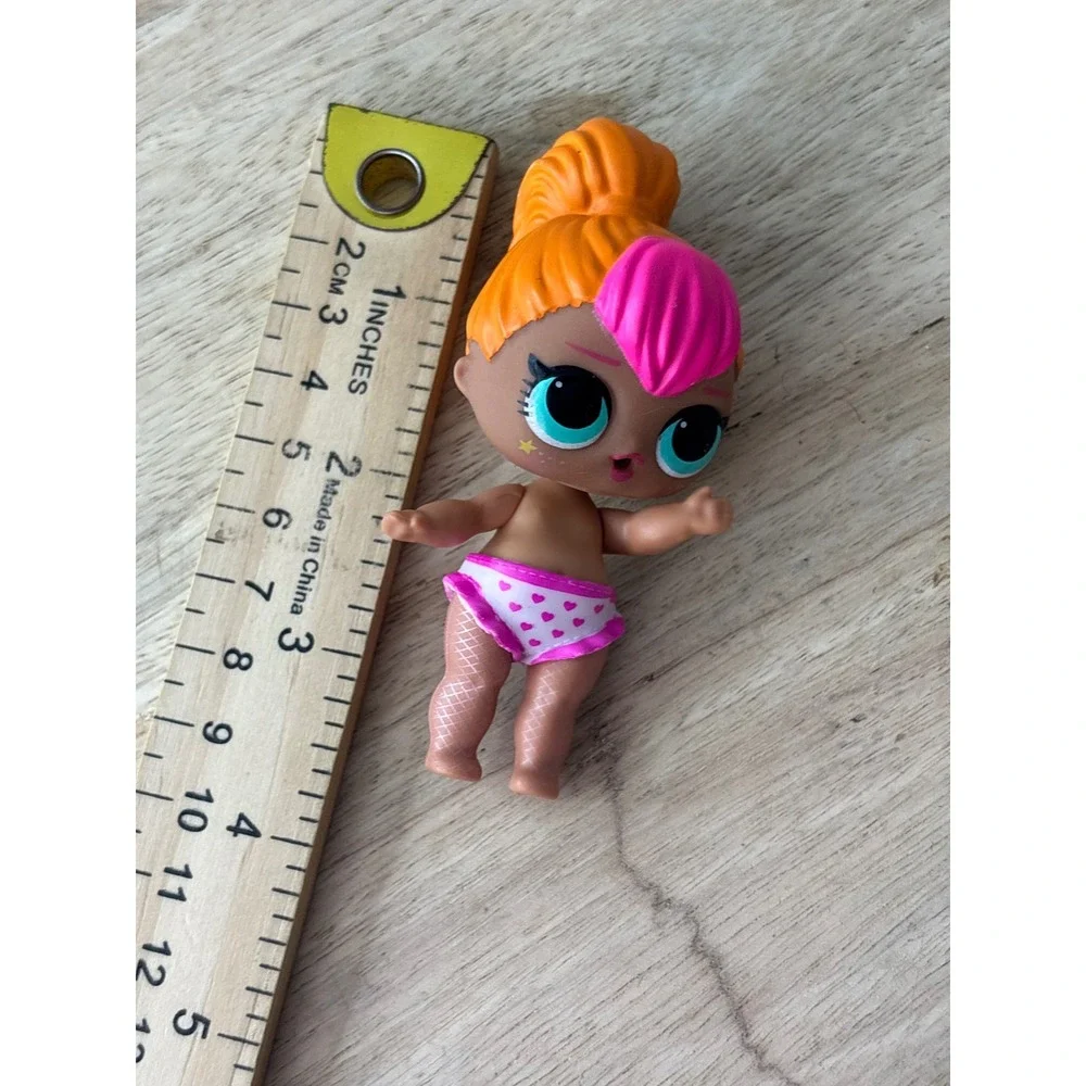 MGA Entertainment LOL Surprise Sis Cheer Doll Orange Pink Hair 34218WFE 3 Inch